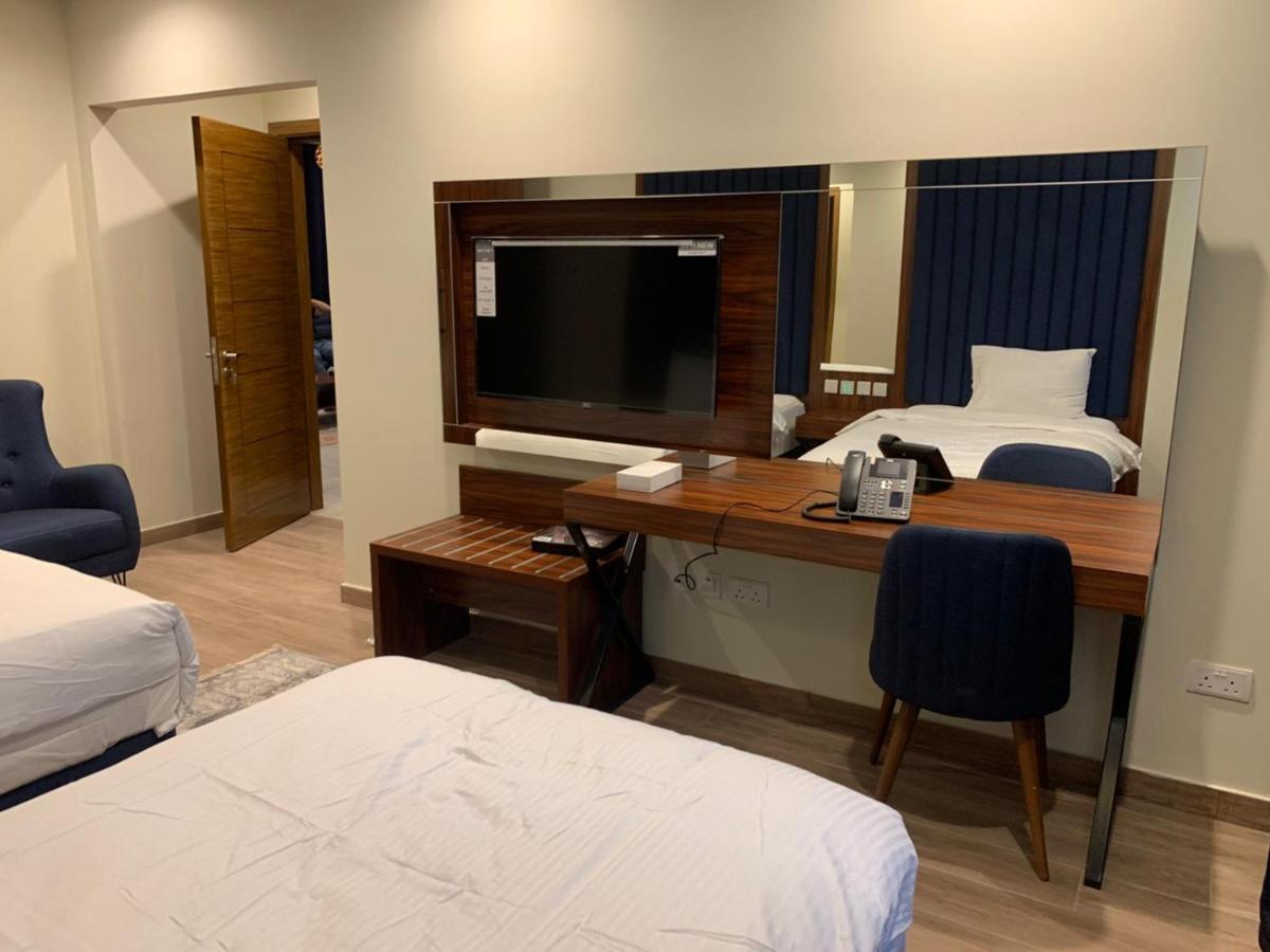 Seino Suites Manama Exteriör bild