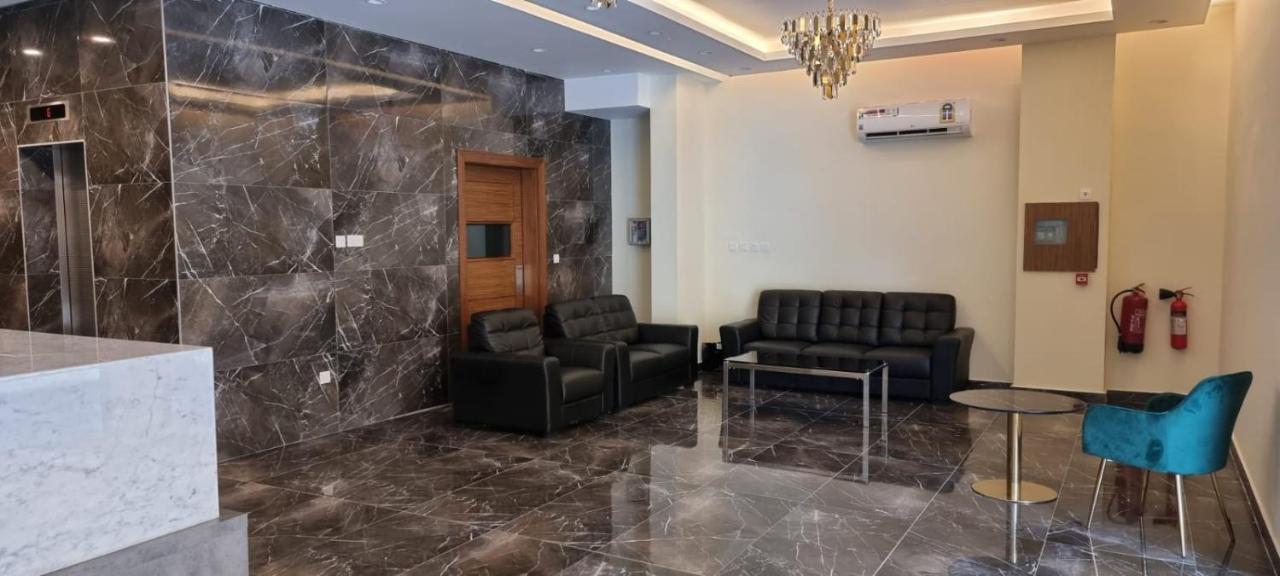 Seino Suites Manama Exteriör bild
