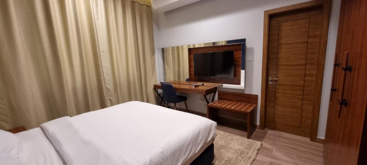 Seino Suites Manama Exteriör bild