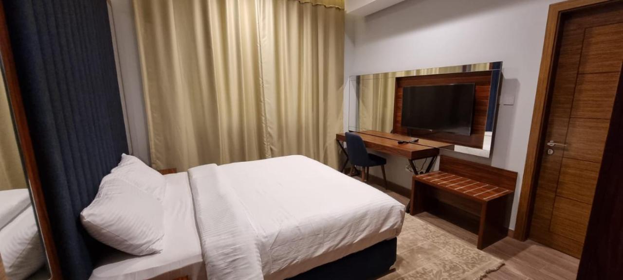 Seino Suites Manama Exteriör bild